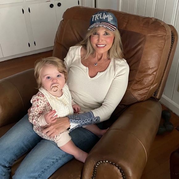 Meet your Posher, Marcy size 6, 8 - Picture 10 of 16